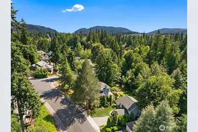4261 244th Place SE, Sammamish, WA 98029 - Photo 37