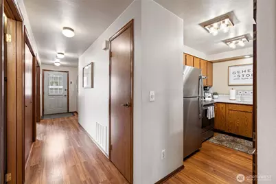 6020 N Highlands Parkway #6, Tacoma, WA 98406 - Photo 5