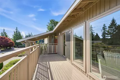 14225 SE 44th Street, Bellevue, WA 98006 - Photo 27