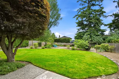 14225 SE 44th Street, Bellevue, WA 98006 - Photo 31