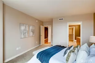 10610 NE 9th Pl, Bellevue, WA 98004 - Photo 13