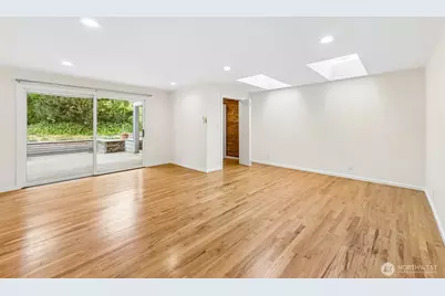 12456 SE 27th Street, Bellevue, WA 98005 - Photo 15