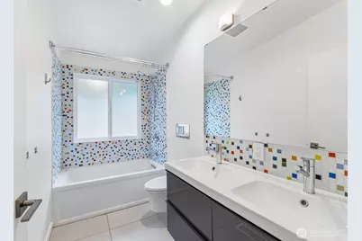 12456 SE 27th Street, Bellevue, WA 98005 - Photo 13