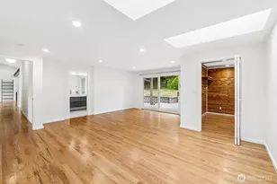 12456 SE 27th St, Bellevue, WA 98005 - Photo 17