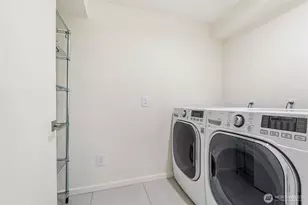 12456 SE 27th St, Bellevue, WA 98005 - Photo 23
