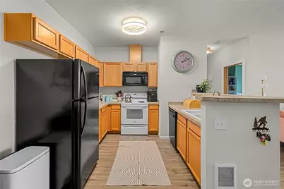 18615 101st Avenue Ct E #366, Puyallup, WA 98375 - Photo 7