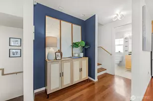 8548 Midvale Ave N, Seattle, WA 98103 - Photo 9