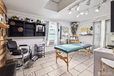 117 E Division Street, Arlington, WA 98223 - Photo 29