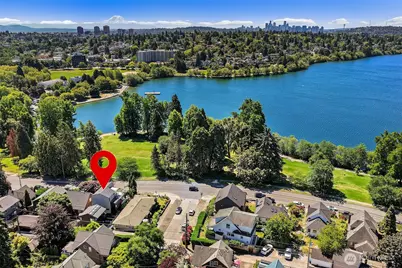7516 E Green Lake Drive N, Seattle, WA 98103 - Photo 39