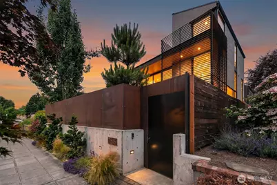 7516 E Green Lake Drive N, Seattle, WA 98103 - Photo 3