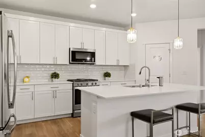 12624 176th Avenue E, Bonney Lake, WA 98371 - Photo 5