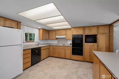 7004 Alderwood Court SE, Lacey, WA 98503 - Photo 5