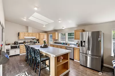 6902 87th Street NW, Gig Harbor, WA 98332 - Photo 3