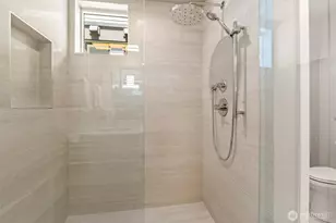 4460 Midvale Ave N, Seattle, WA 98103 - Photo 21