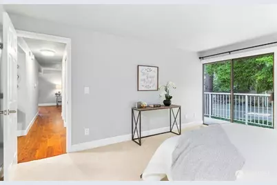 9908 NE 124th Street #906, Kirkland, WA 98034 - Photo 7