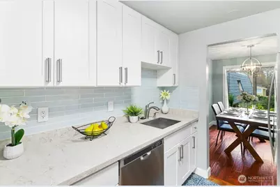 9908 NE 124th Street #906, Kirkland, WA 98034 - Photo 11