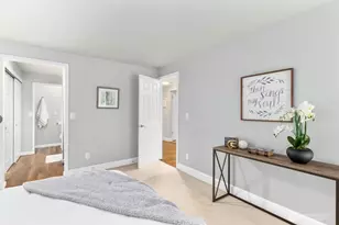 9908 NE 124th St, Kirkland, WA 98034 - Photo 3