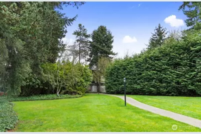 9908 NE 124th Street #906, Kirkland, WA 98034 - Photo 25