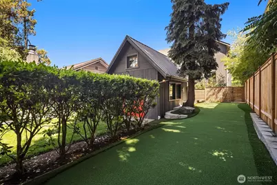 1426 37th Avenue E, Seattle, WA 98112 - Photo 27