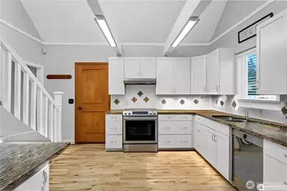 6502 Avondale Road SW #4, Lakewood, WA 98499 - Photo 5