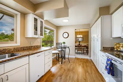 2808 Azalea Place, Bellingham, WA 98225 - Photo 15