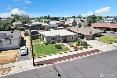 1118 W Cascade Avenue, Moses Lake, WA 98837 - Photo 3