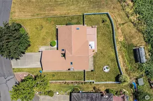 4022 151st St E, Tacoma, WA 98446 - Photo 3