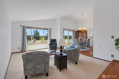 4022 151st Street E, Tacoma, WA 98446 - Photo 9