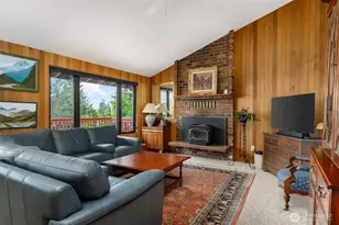 1801 Seaview Ave, Coupeville, WA 98239 - Photo 13