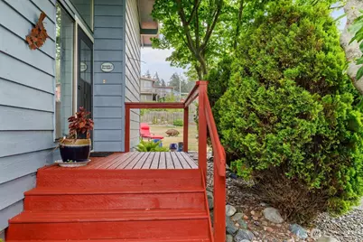 1801 Seaview Avenue, Coupeville, WA 98239 - Photo 9