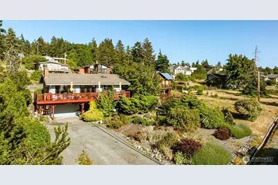 1801 Seaview Avenue, Coupeville, WA 98239 - Photo 1
