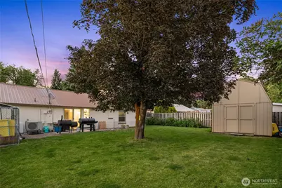 810 E Hobert Avenue, Ellensburg, WA 98926 - Photo 25