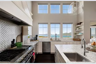 3945 Rock Ridge Parkway, Anacortes, WA 98221 - Photo 23