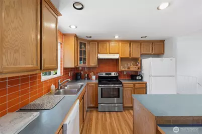 31229 10th Avenue S, Federal Way, WA 98003 - Photo 7
