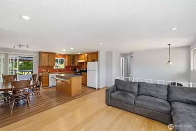 31229 10th Avenue S, Federal Way, WA 98003 - Photo 5