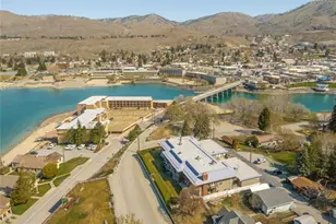 301 S 3rd St, Chelan, WA 98816 - Photo 29