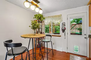 553 S 111th St, Seattle, WA 98168 - Photo 11
