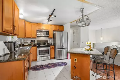 553 S 111th Street, Seattle, WA 98168 - Photo 13