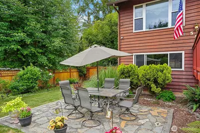 553 S 111th Street, Seattle, WA 98168 - Photo 31