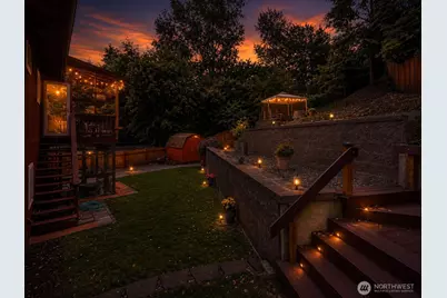 553 S 111th Street, Seattle, WA 98168 - Photo 5
