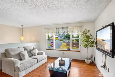 553 S 111th Street, Seattle, WA 98168 - Photo 7