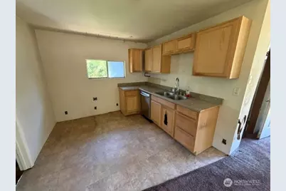 11401 203rd Avenue E, Bonney Lake, WA 98391 - Photo 7