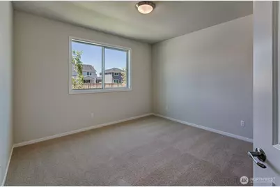 18216 37 Avenue Ct E, Tacoma, WA 98446 - Photo 5