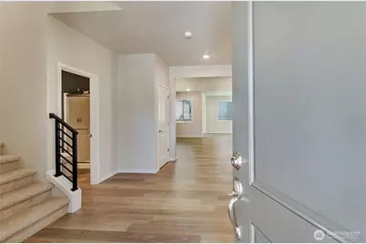 18216 37 Avenue Ct E, Tacoma, WA 98446 - Photo 3