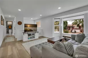 22202 129th St E, Bonney Lake, WA 98391 - Photo 5