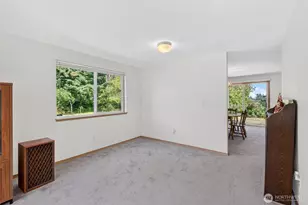 21619 185th St E, Orting, WA 98360 - Photo 11