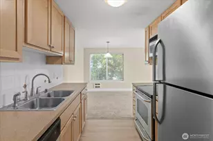 8017 234th Street SW, Edmonds, WA 98026 - Photo 17