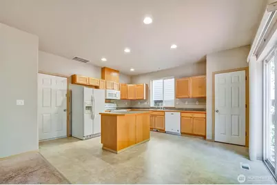 2426 Stafford Way, Bothell, WA 98012 - Photo 13