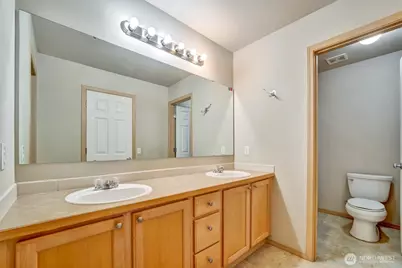 2426 Stafford Way, Bothell, WA 98012 - Photo 25
