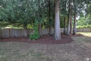 9006 210th Pl NE, Redmond, WA 98053 - Photo 35